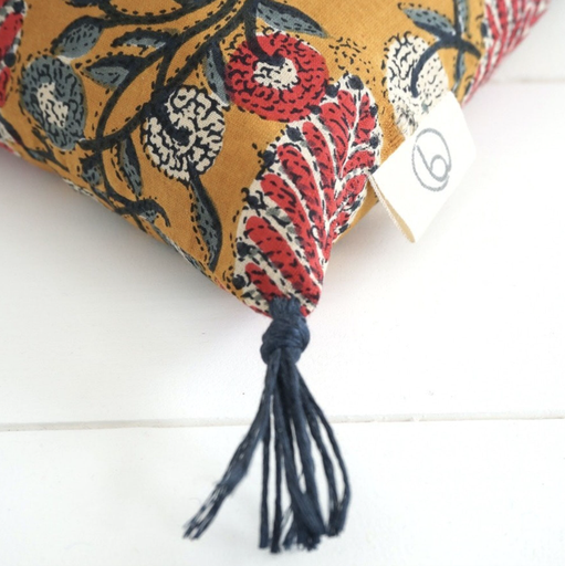 Petit Coussin Bouillotte Noyaux de Cerises - Claire Beaugrand